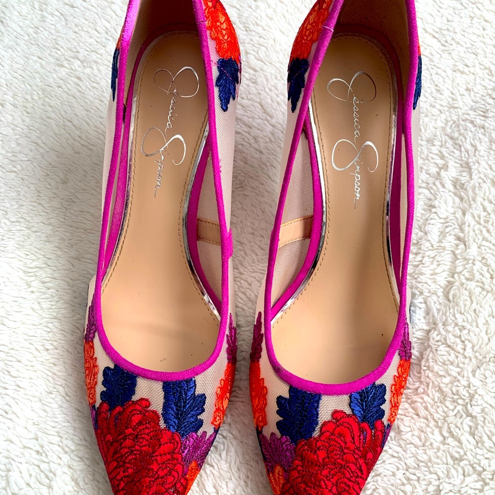 D’Orsay style pumps